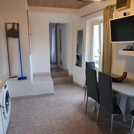 Rue Du Vieux Chateau - Beau F2 Appartement Menton