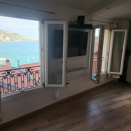 Rue Du Vieux Chateau - Beau F2 Avec Vue Exceptionnelle - Refait A Neuf * Menton