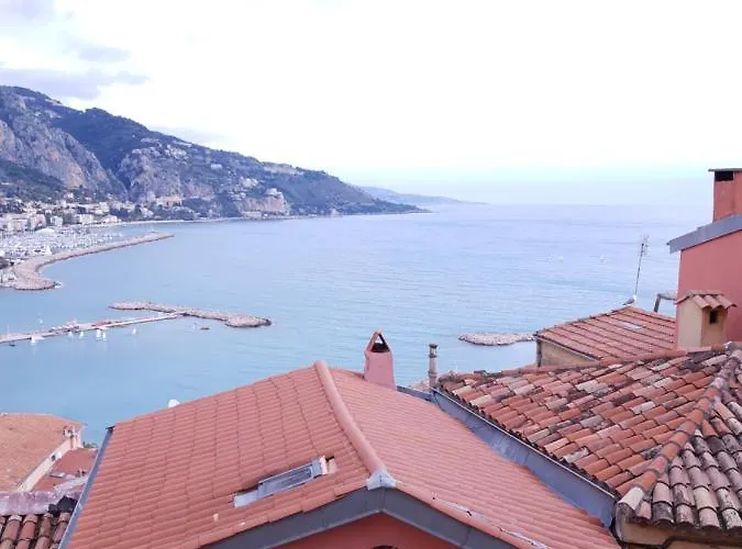 Rue Du Vieux Chateau - Beau F2 Avec Vue Exceptionnelle - Refait A Neuf * Menton