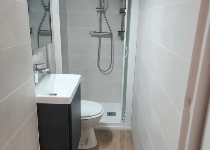 شقة Rue Du Vieux Chateau - Beau F2 Avec Vue Exceptionnelle - Refait A Neuf مينتون